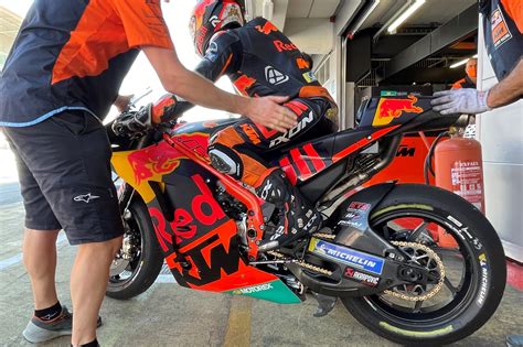 2022 KTM MotoGP prototype at Catalunya test : r/motogp