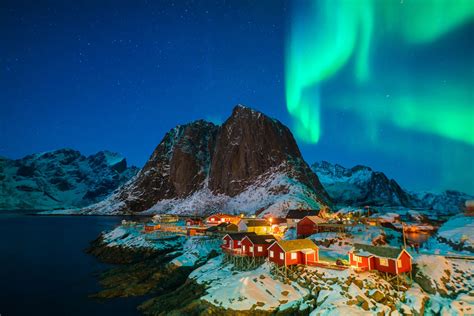 The 7 Best Iceland Northern Lights Tours of 2022