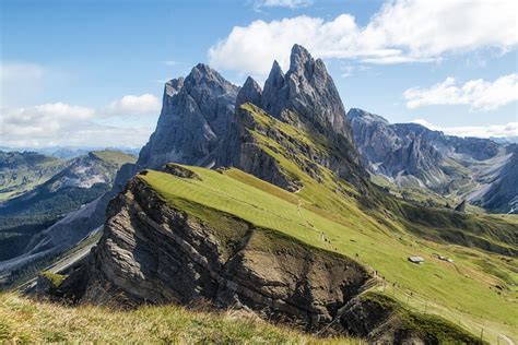 Discover the Spectacular Dolomites: One Day Hiking Trails