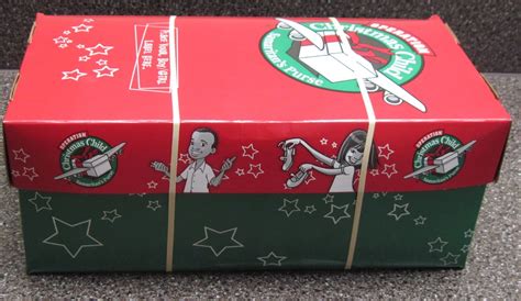 Simply Shoeboxes: Operation Christmas Child Shoebox for 10-14 Year Old Girl