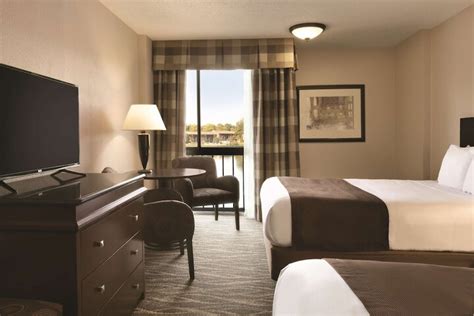 Radisson Hotel Louisville North Clarksville | Bookonline.com