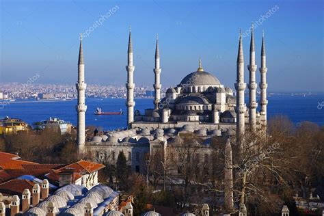 Sultan Ahmed Mosque in Istanbul city — Stock Photo © AlexBrylov #75662549