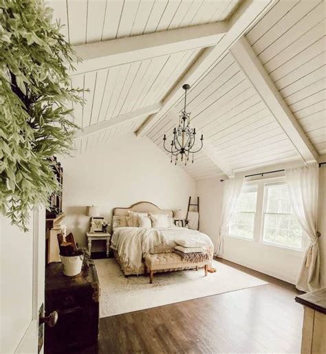 9 White Beams on Vaulted Ceiling You’ll Want to Copy