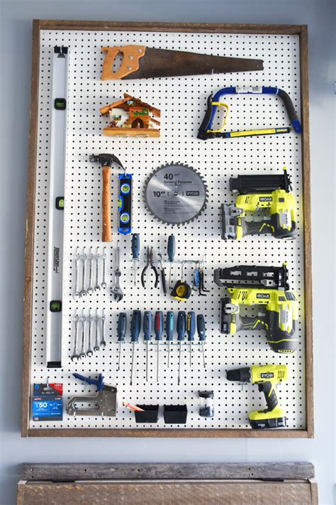 Woman in Real Life:The Art of the Everyday: Garage Organization - DIY ...