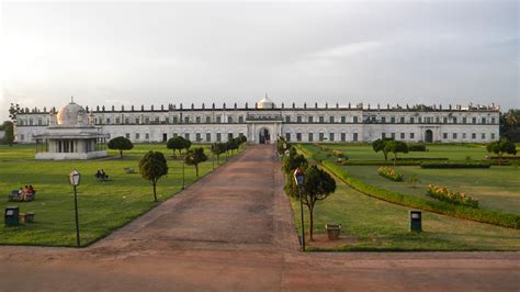 Hazarduari Palace and Museum timings, opening time, entry timings ...