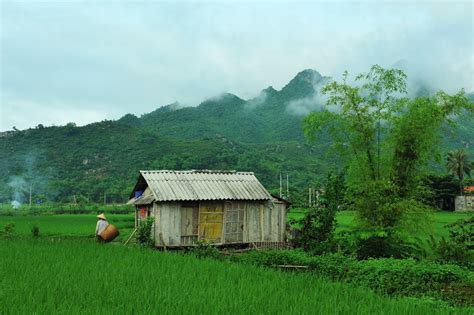 Mai Chau Trekking tour 4 days 3 nights - Vietnam Typical Tours