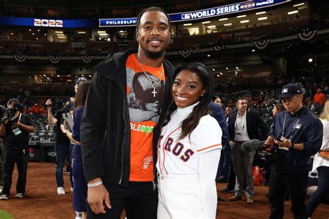 Simone Biles Supports Jonathan Owens at Green Bay Packers Preseason Game