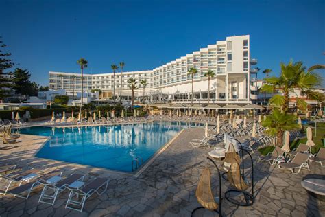 Leonardo Plaza Cypria Maris - Paphos Hotels in Cyprus | Mercury Holidays