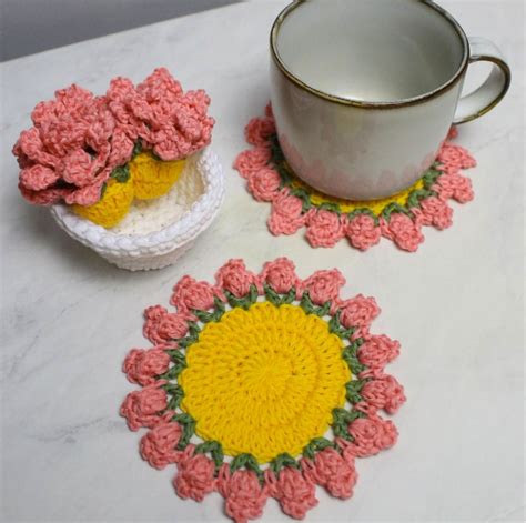 Surprise Flower Pot Coaster Set by Brunaticality - crochet envy