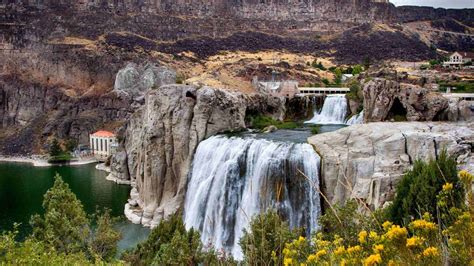 Visit Shoshone Falls - How To Plan A Trip to the Niagara of the West