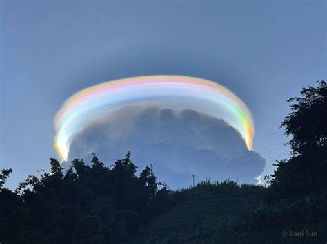 AstroClub of Greater Toronto Area: An Iridescent Pileus Cloud over China