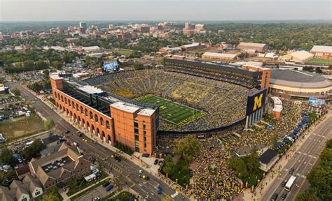 largest-stadiums-in-the-united-states-img_1-min - NAIJAXTREME