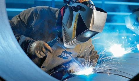 What Is A MMA Welder: Advantages | Disadvantages & Guide