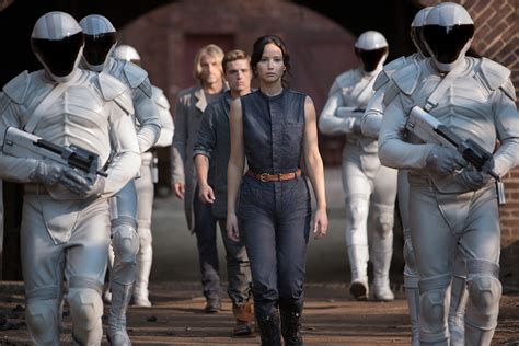 'The Hunger Games: Catching Fire' review: dystopia done right | The Verge