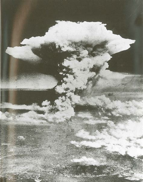 Hiroshima Atomic Bomb : HAB: Mushroom cloud completely covering ...