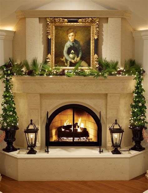 38 Great Christmas Mantel Decorations Ideas - Decoration Love