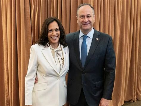 Kamala Harris Jadi Wakil Presiden Amerika Pertama yang Dibuatkan Patung ...