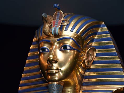 Tutankhamun: Great golden face mask was actually made for his mother ...