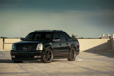 Cadillac Escalade EXT - ADV06RM Track Function CS Wheels