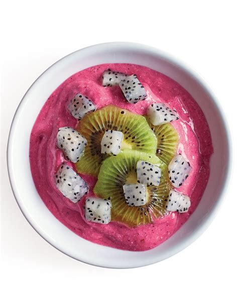 Dragon Fruit Smoothie Bowl Recipe