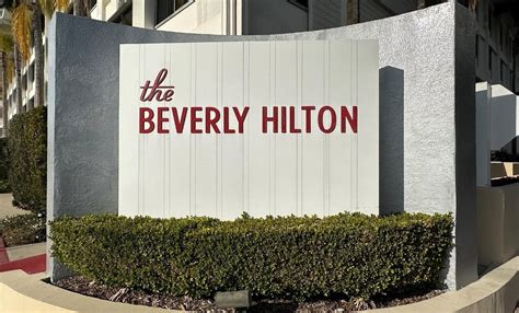 The Beverly Hilton Review & Hotel Guide - FeeOnlyNews.com