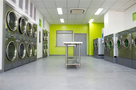 Modern and Attractive Laundry Shop Interior Design Ideas