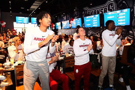 Arkansas Seeded Eighth, Draws Illinois for 2023 NCAA Tournament ...