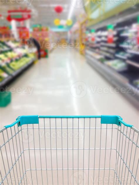 Empty supermarket aisle 11672767 Stock Photo at Vecteezy