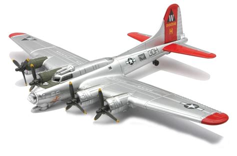 B-17 Flying Fortress - Model Kit Classic Planes - New Ray - R$ 55,00 em ...