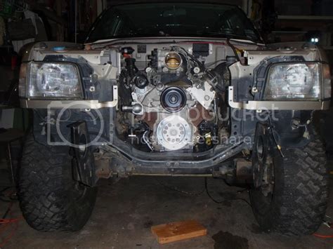 2000 Isuzu Trooper 5.3 LM7 engine swap - Pirate4x4.Com : 4x4 and Off ...