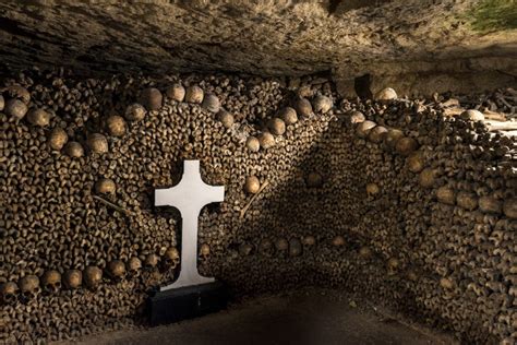 Paris Catacombs Ticket - IntroducingParis.com