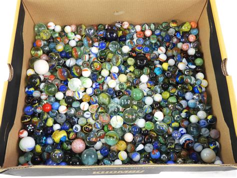 Murrays Auctioneers - Lot 116: Collection of marbles