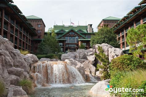 Disney's Wilderness Lodge Review: What To REALLY Expect If You Stay