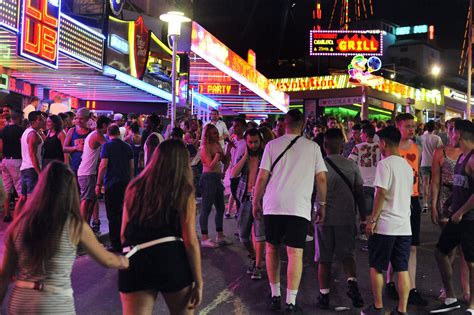 Majorca will close bars and clubs popular with foreign tourists to stop ...