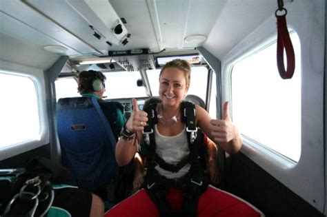 Skydive Airlie Beach | East Coast Tours Australia