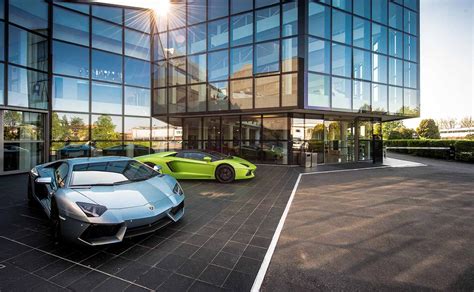 LAMBORGHINI MUSEUM TOUR IN BOLOGNA