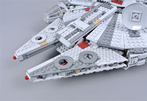 LEGO 75257 Millennium Falcon review | Brickset