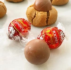 Lindor Truffle Peanut Butter Blossoms | e2 bakes brooklyn