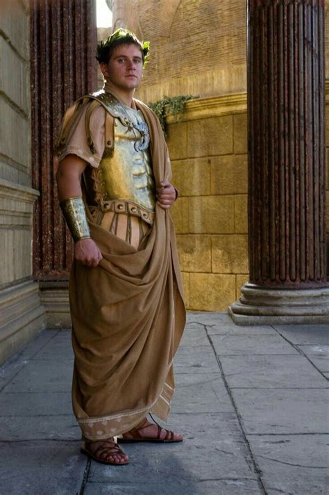 Pin by Marili G.C. on TRAJES ROMANOS Y ACCESORIOS | Rome fashion, Roman ...