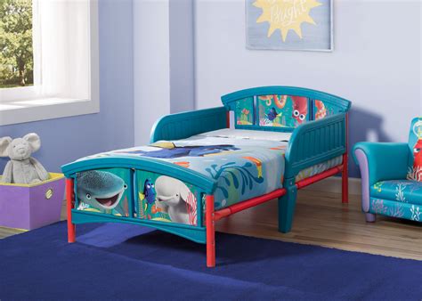 Disney /Pixar Finding Dory Plastic Toddler Bed