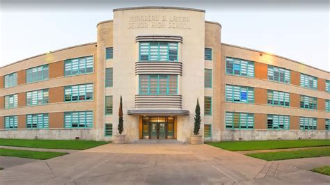 Sources: Student overdoses on vaping device at Lamar High School | khou.com