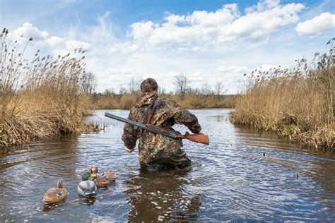 8 Best Duck Hunting Waders of 2023 [Insulated & Breathable]