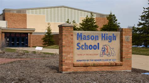 Mason school board treasurer resigns after vote to mandate masks