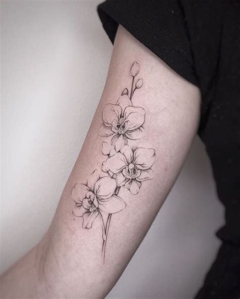 Fineline orchids tattoo @dagmarderksen at BlackBear ink | Inspirerende ...