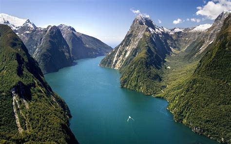 The Captivating Milford Sound – New Zealand – World for Travel