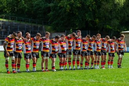 Carmarthen Quins Players Respect Two Minute Editorial Stock Photo ...