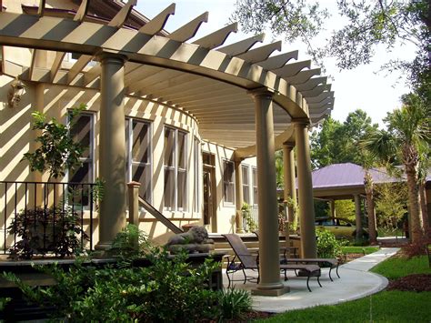 Curved pergola... With a curved porch ;) | Outdoor pergola, Pergola ...