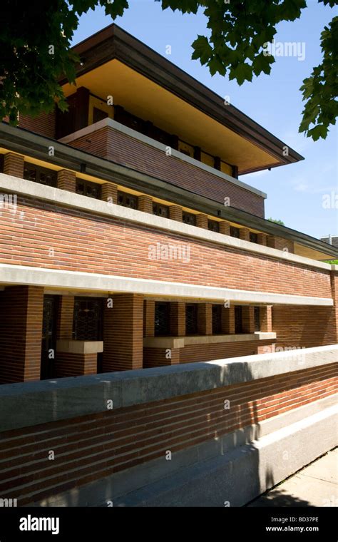 The Robie House Frank Lloyd Wright prairie style masterpiece Chicago ...