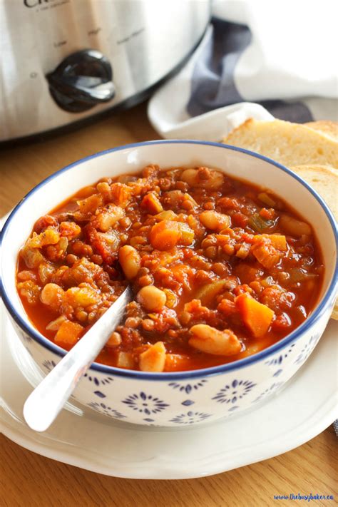 Crock Pot Vegetarian Chili (Slow Cooker) - The Busy Baker