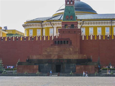 The Lenin Mausoleum Red Square in Moscow Russia | Renata Pereira TV